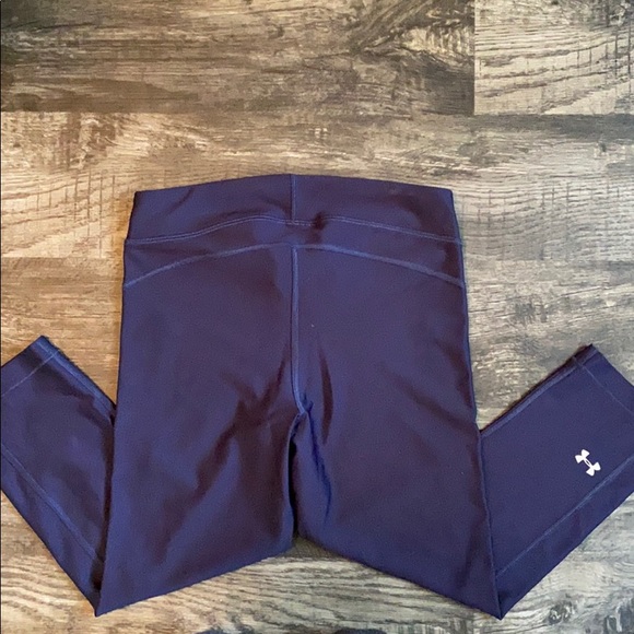 Under Armour Compression Heat Gear Crop - Picture 4 of 4